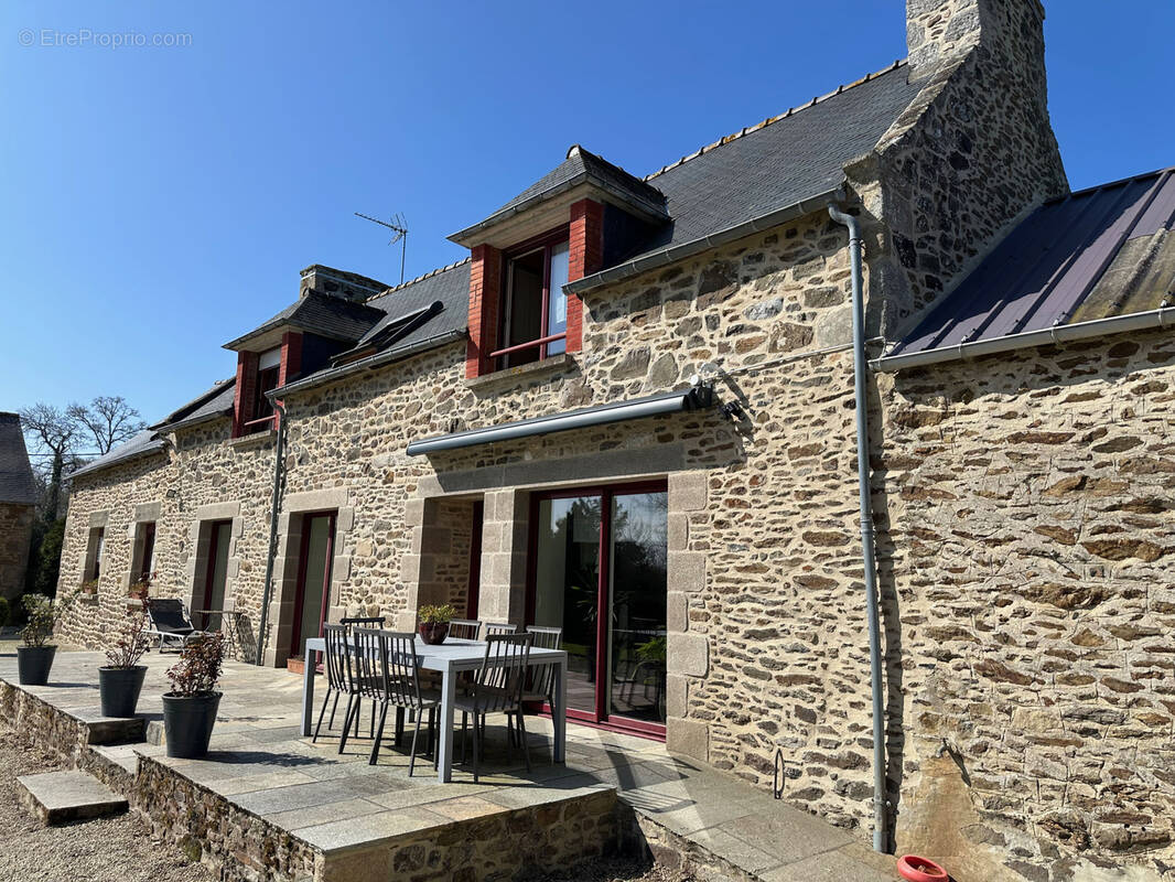 Maison à PLESSIX-BALISSON