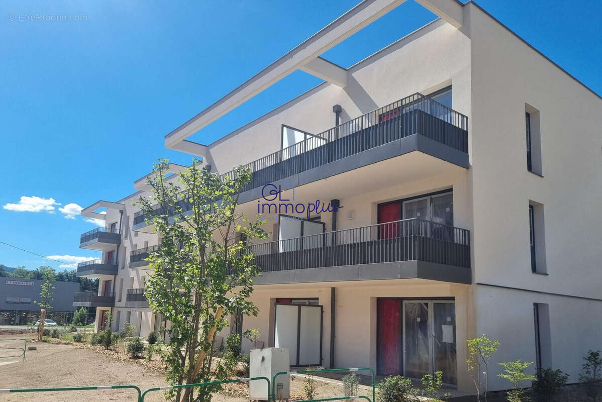 Appartement à CHALLES-LES-EAUX