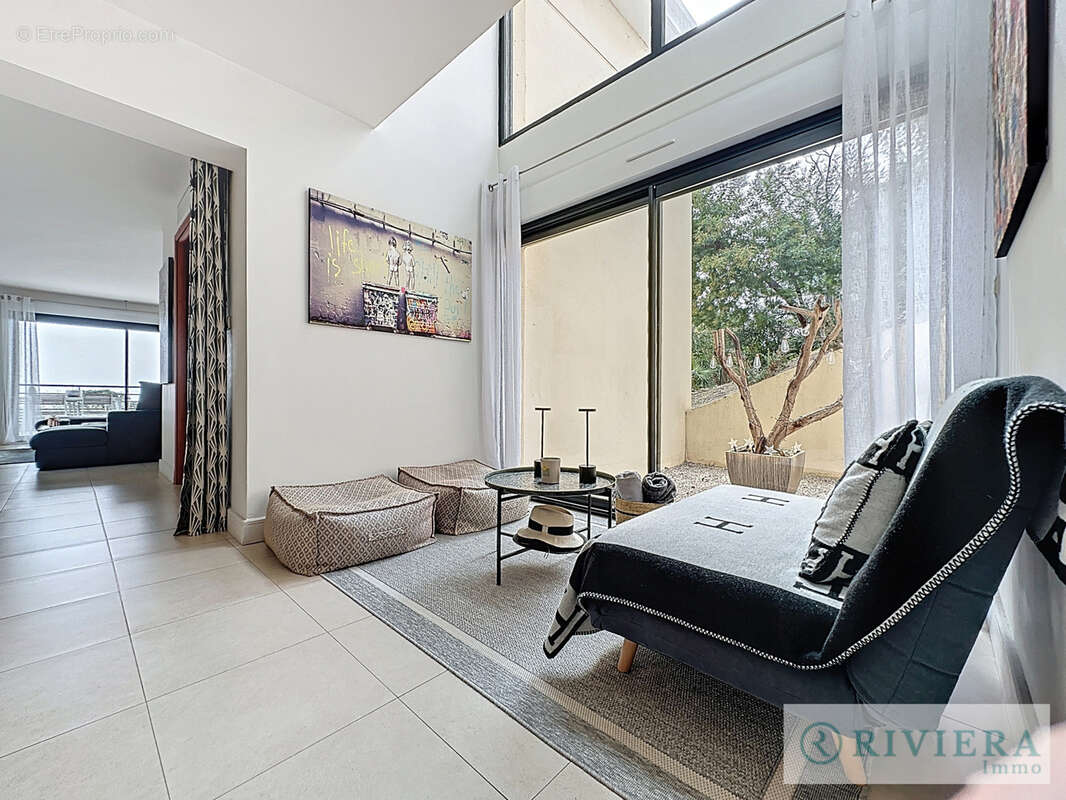 Maison à MANDELIEU-LA-NAPOULE