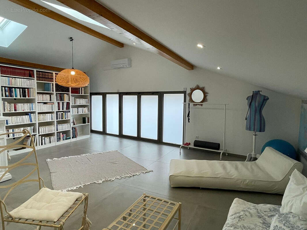 Maison à ROCHE-LA-MOLIERE