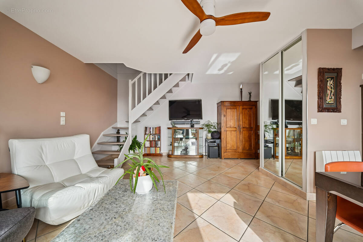 Appartement à SAVIGNY-SUR-ORGE