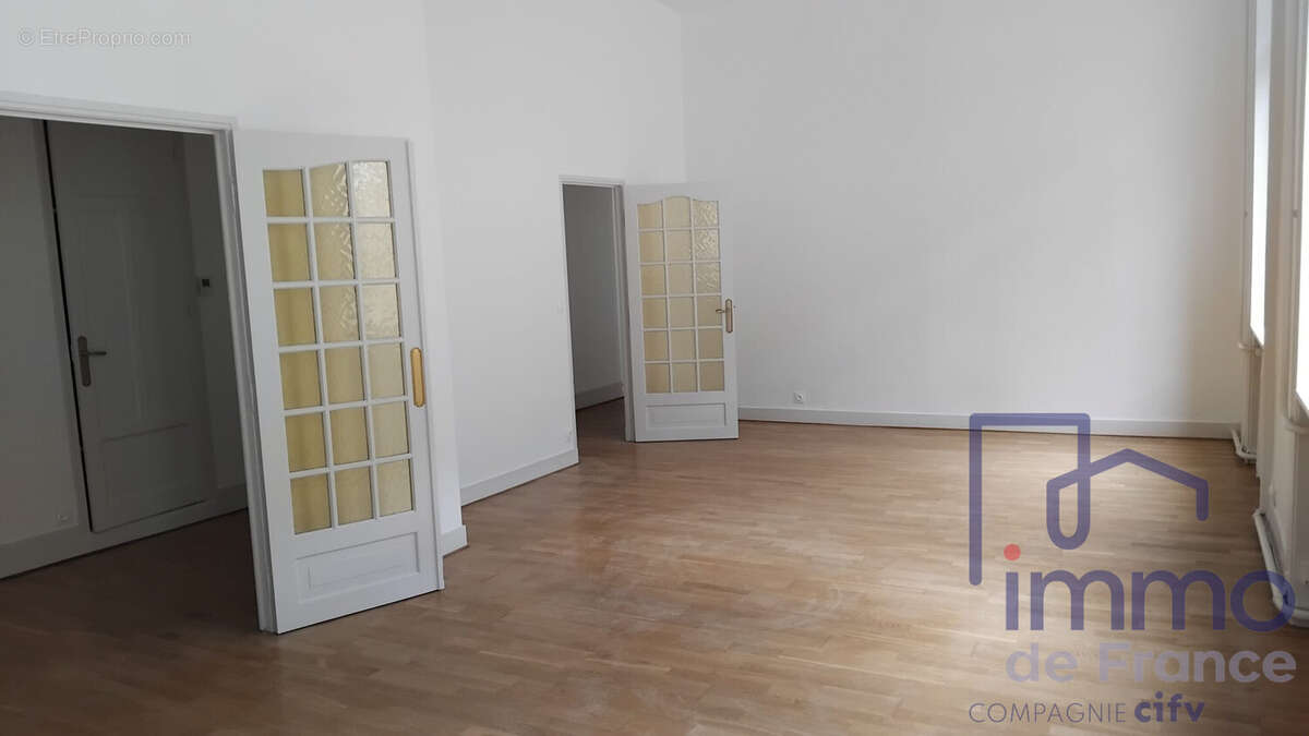 Appartement à SAINT-ETIENNE