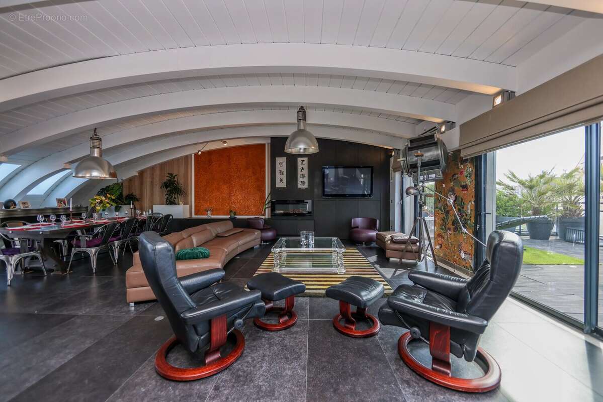 En plein coeur du centre-ville du Touquet : Penthouse d'exception avec terrasses panoramiques : - photo 2