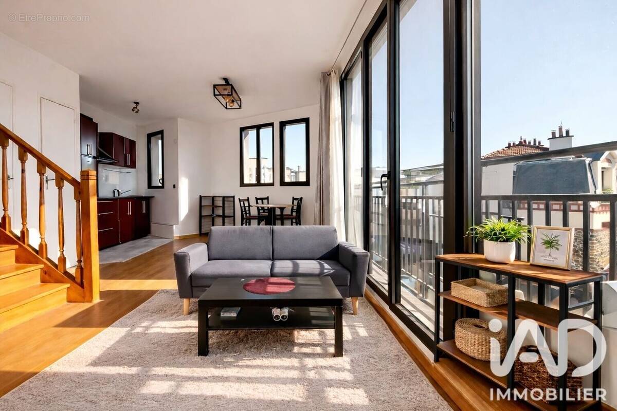Photo 1 - Appartement à SURESNES