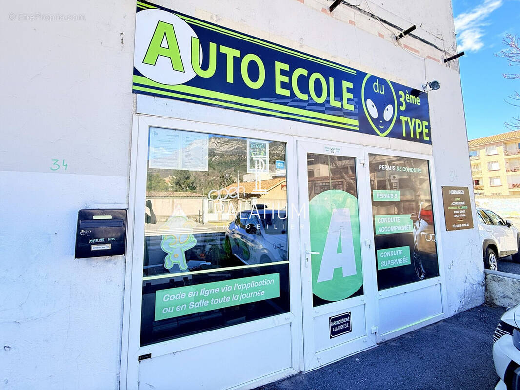 Commerce à SISTERON