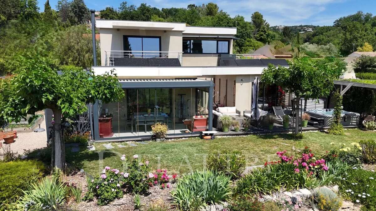 Maison à OPIO