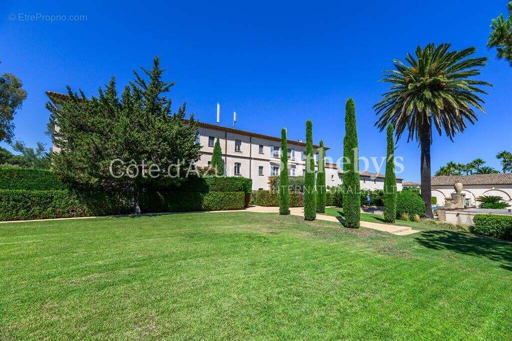 Appartement à SAINT-TROPEZ