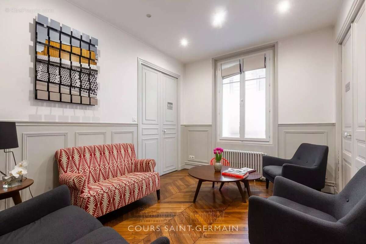 Commerce à PARIS-16E