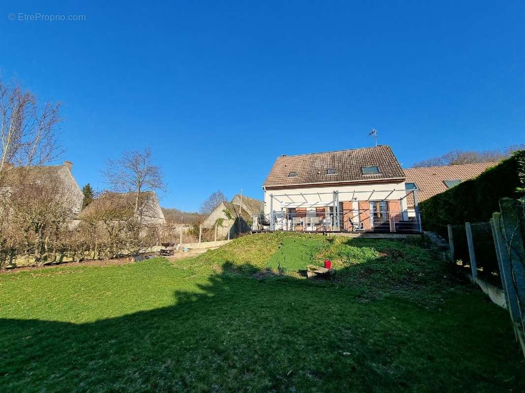 Maison à MONDEVILLE