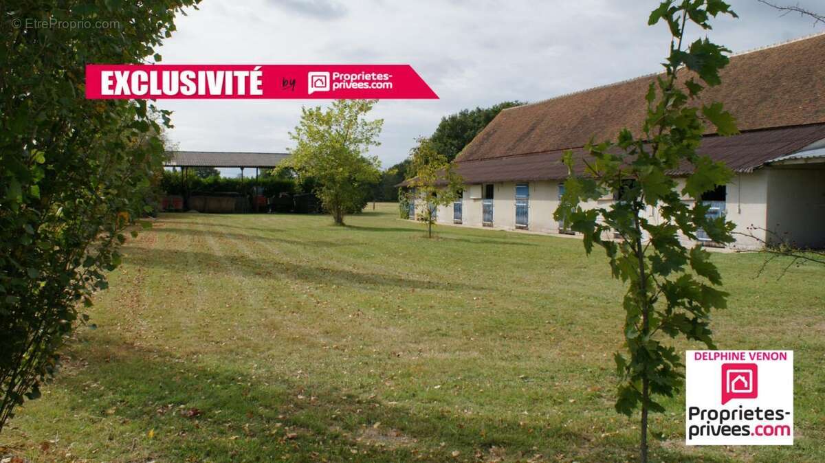 Exclusivité - Propriété avec beaucoup de cachet proche de Tigy ; Longère, Ecuries, piste d'entrainement, prés, bois et plan d'ea - photo 12
