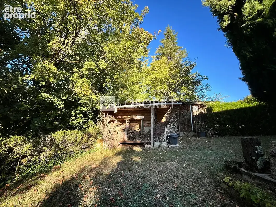 Salles-la-source maison et son verger sur 2900 m2 - photo 10