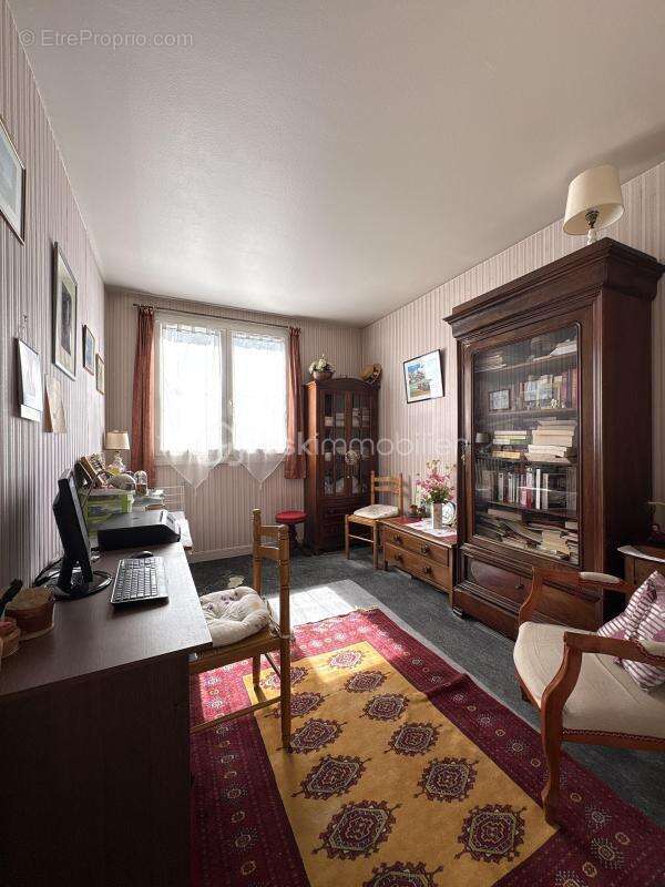 Appartement 70 m² – 3 chambres – Balcon – Parking en box – Cave – Résidence sécurisée - photo 8