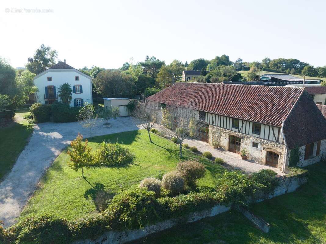Maison à MADIRAN