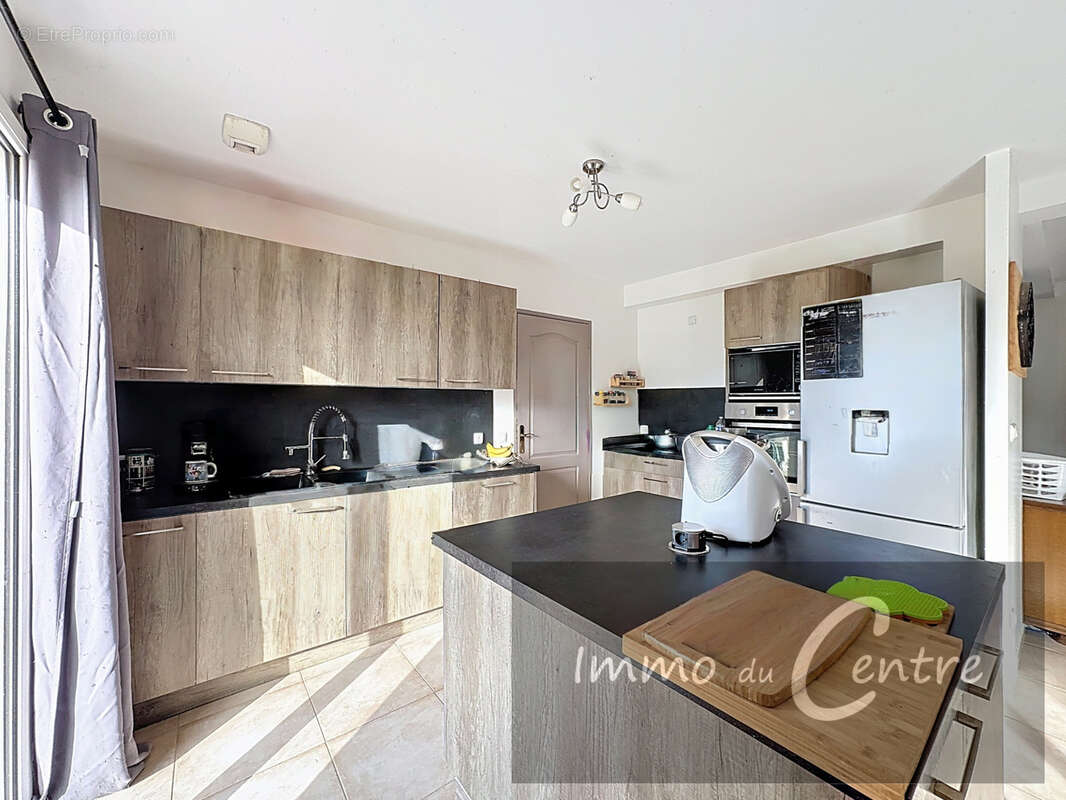 Maison à MONTMIRAIL