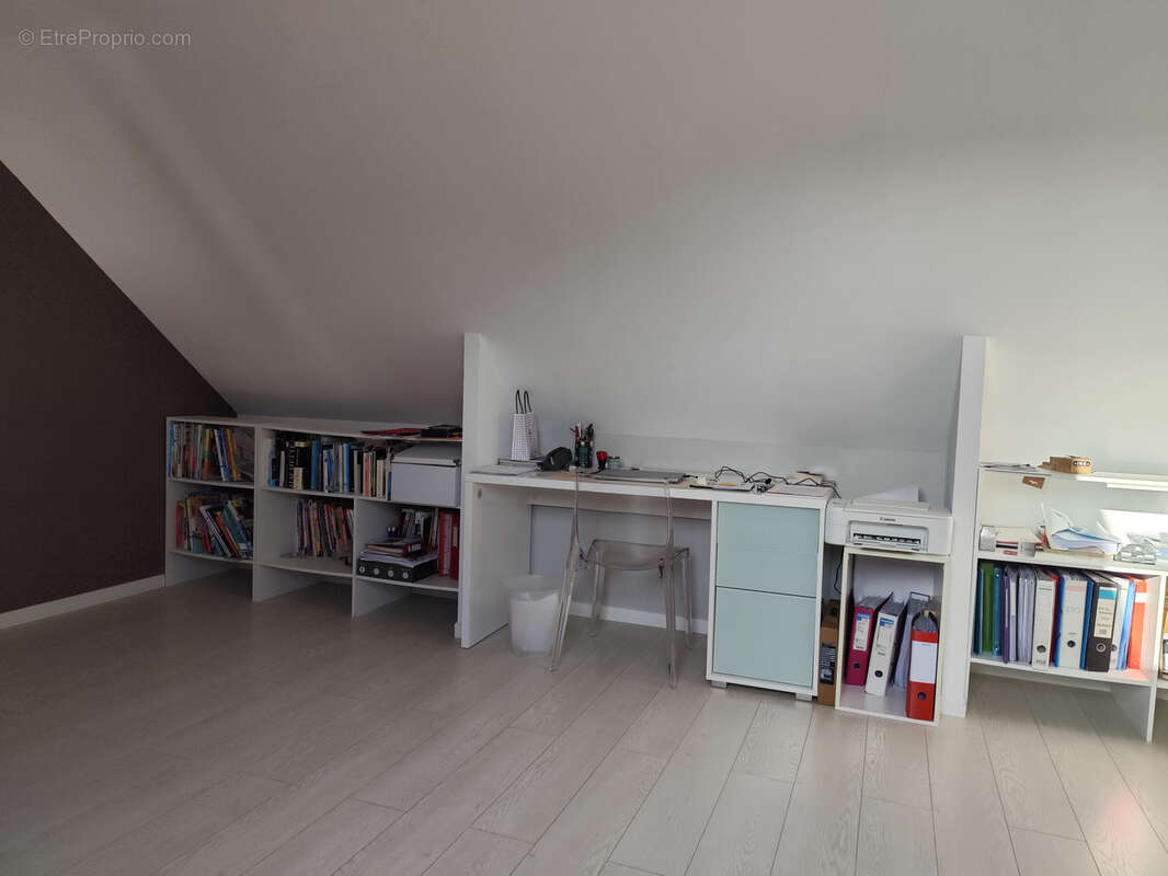 Maison à CROSMIERES