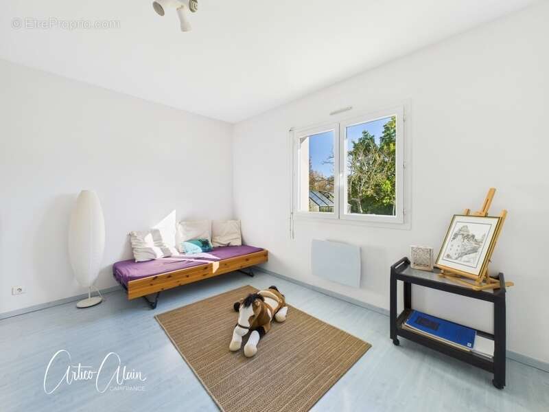 Maison à LAUZERVILLE