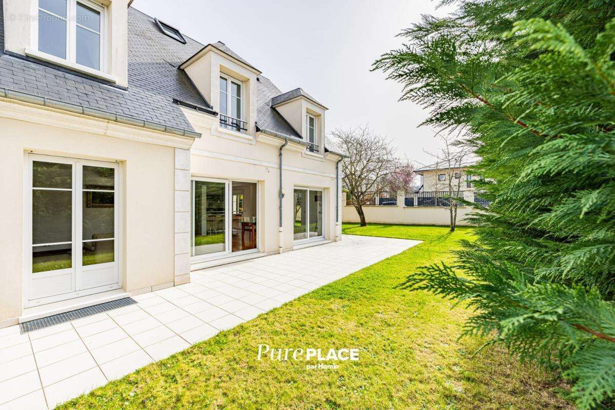 Maison à RUEIL-MALMAISON