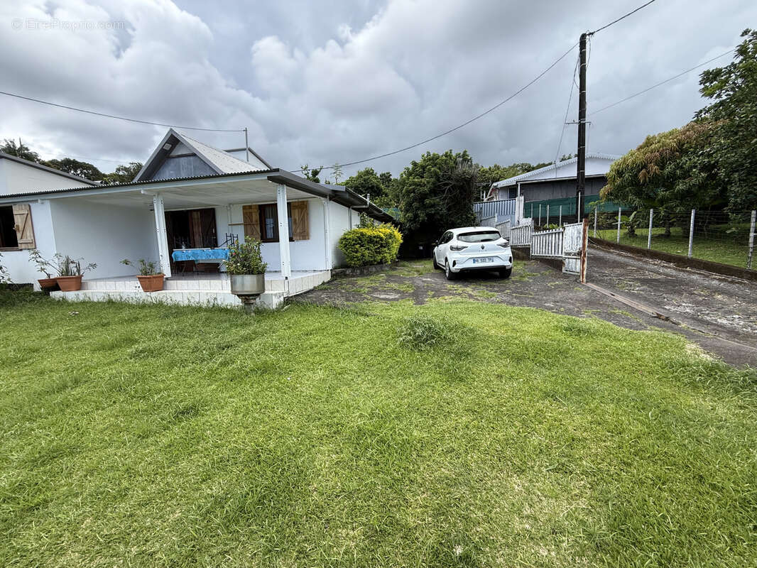 Maison à SAINTE-ROSE