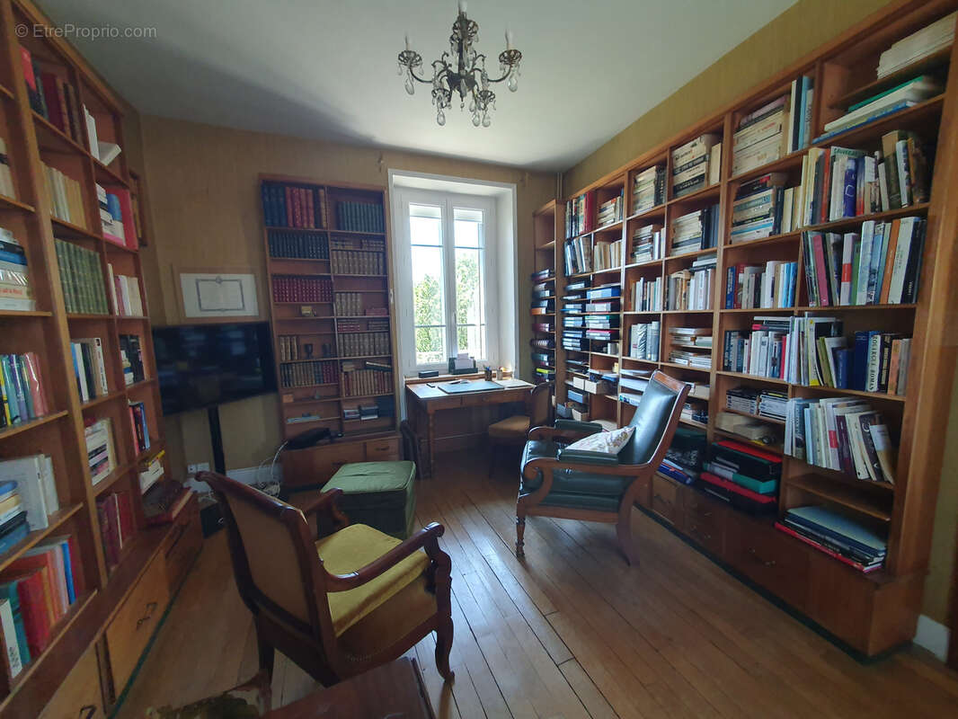 Maison à LAGUIOLE