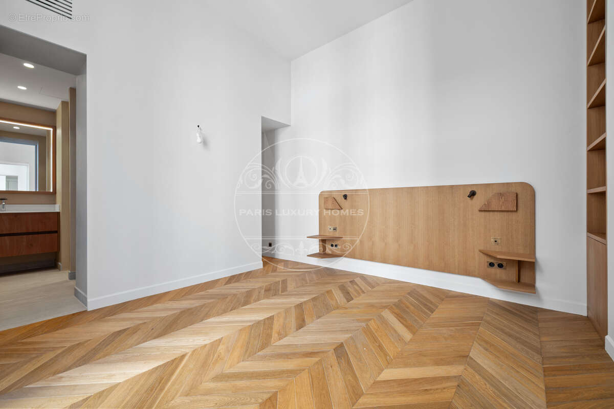 Superbe pied à terre à Paris 1er ! - photo 8