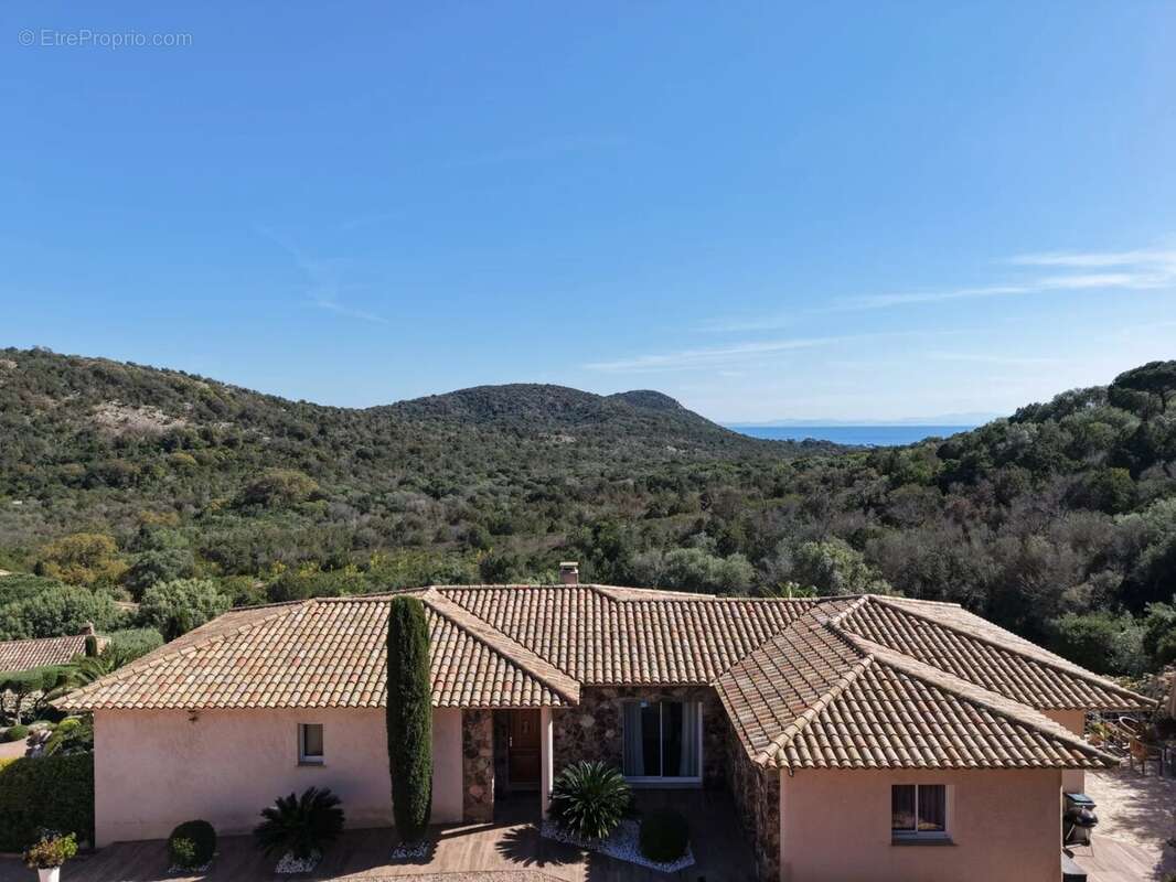 Maison à PORTO-VECCHIO