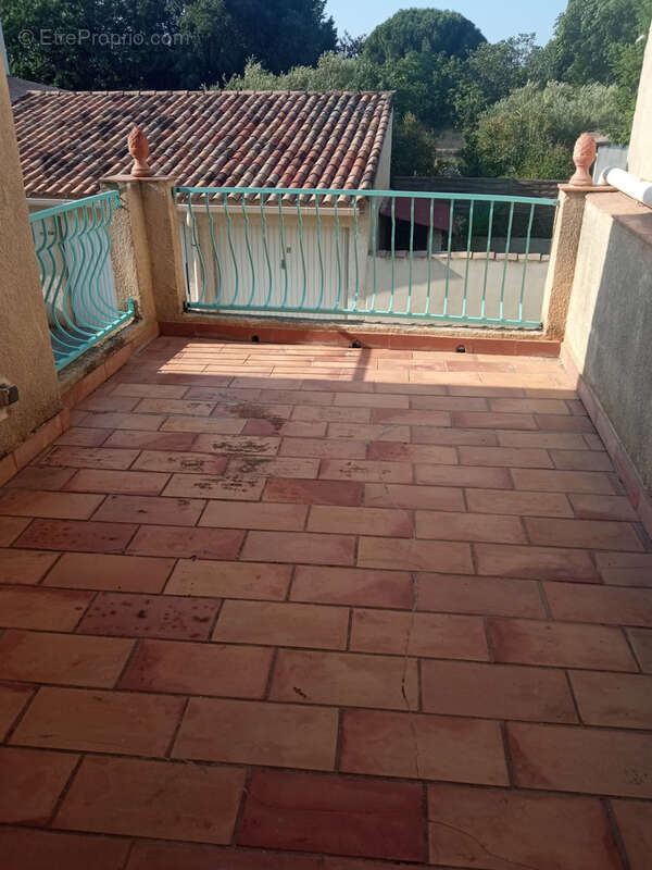 Autre à SAINT-GILLES