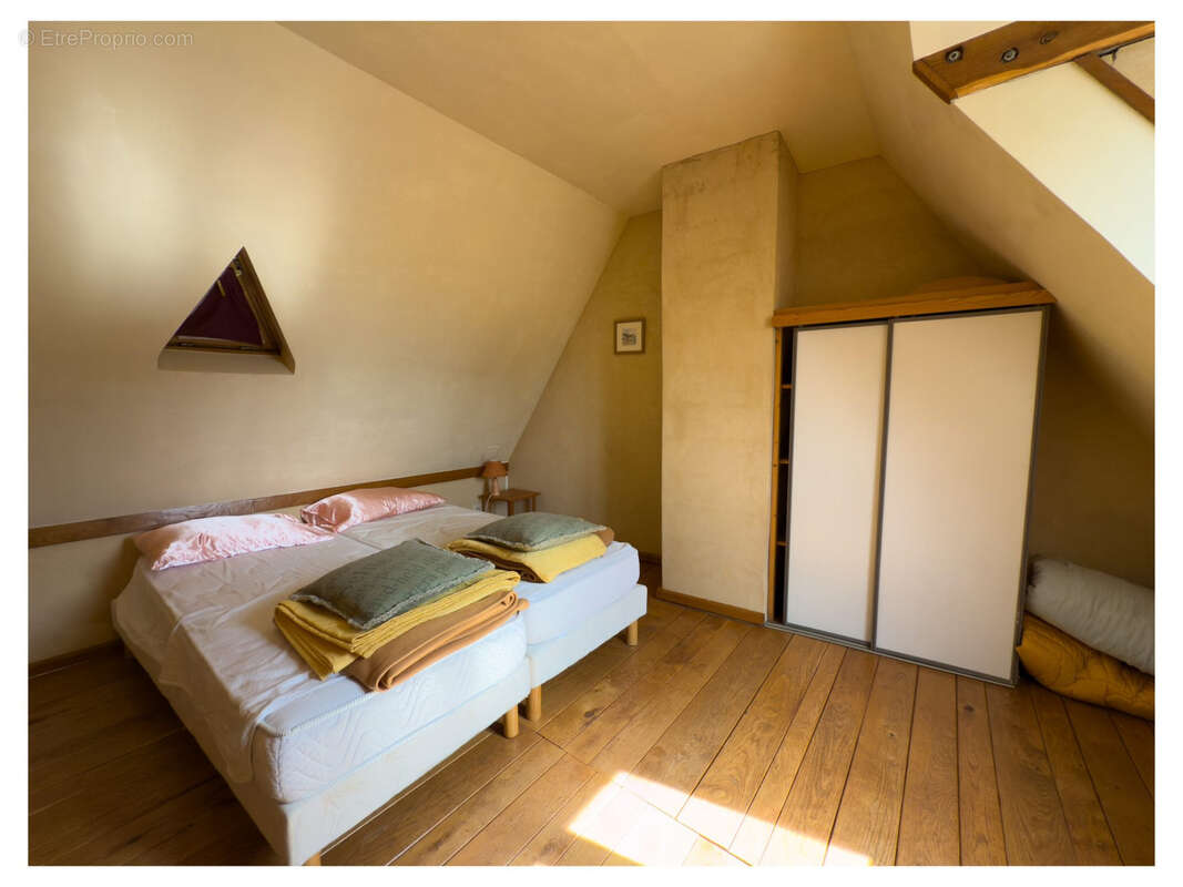 Maison à SAVIGNAC-DE-MIREMONT