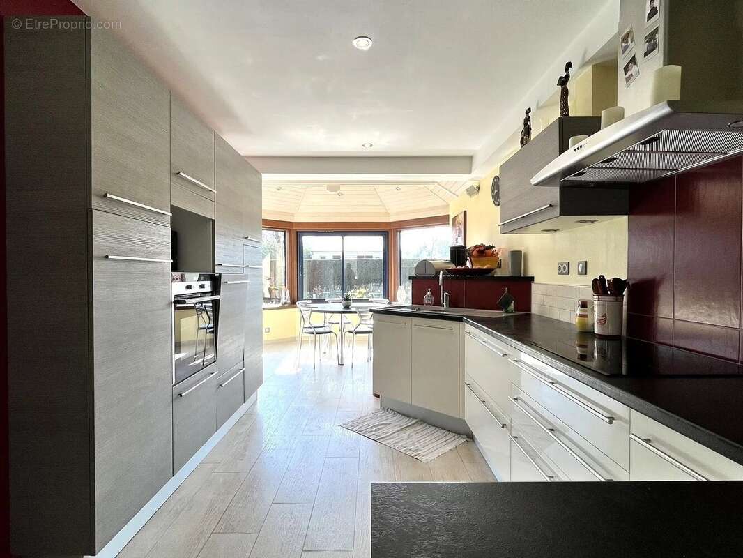 Maison à PLOUER-SUR-RANCE