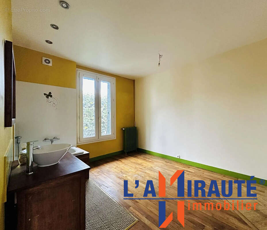 Maison à SARTROUVILLE