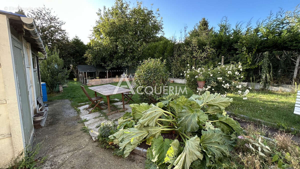 Maison à ESTEVELLES