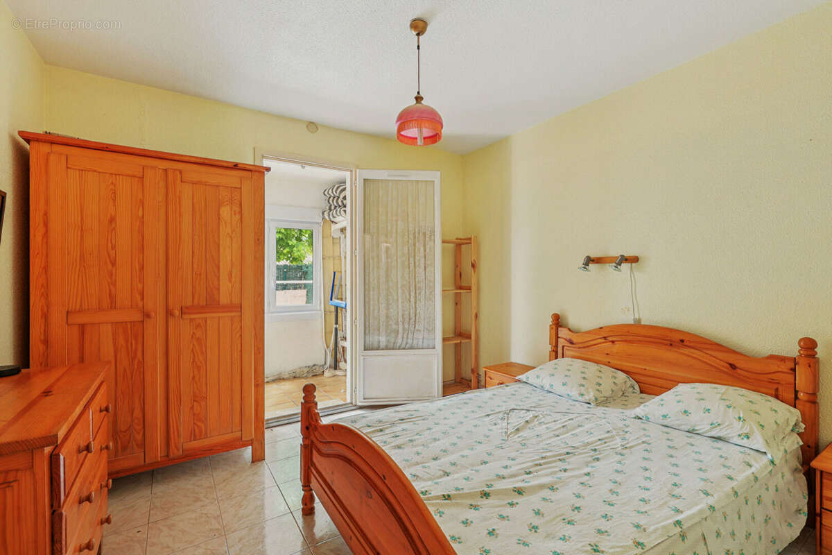 Appartement à LA LONDE-LES-MAURES