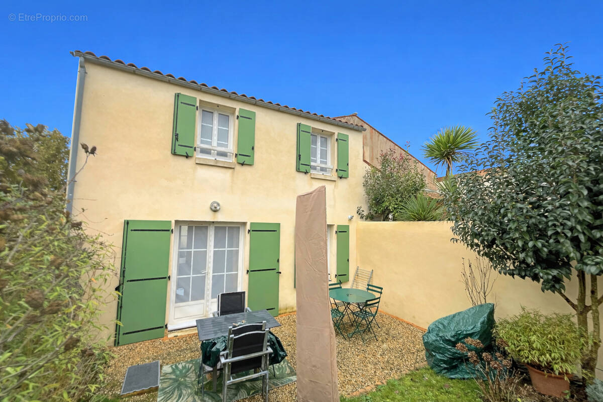 Maison à VAUX-SUR-MER