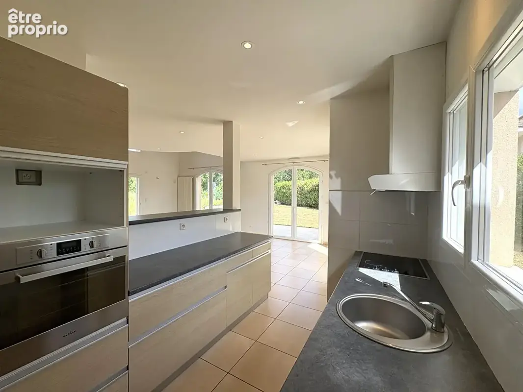 Maison 7 pièces 176 m² avec jardin - saint-laurent - photo 4