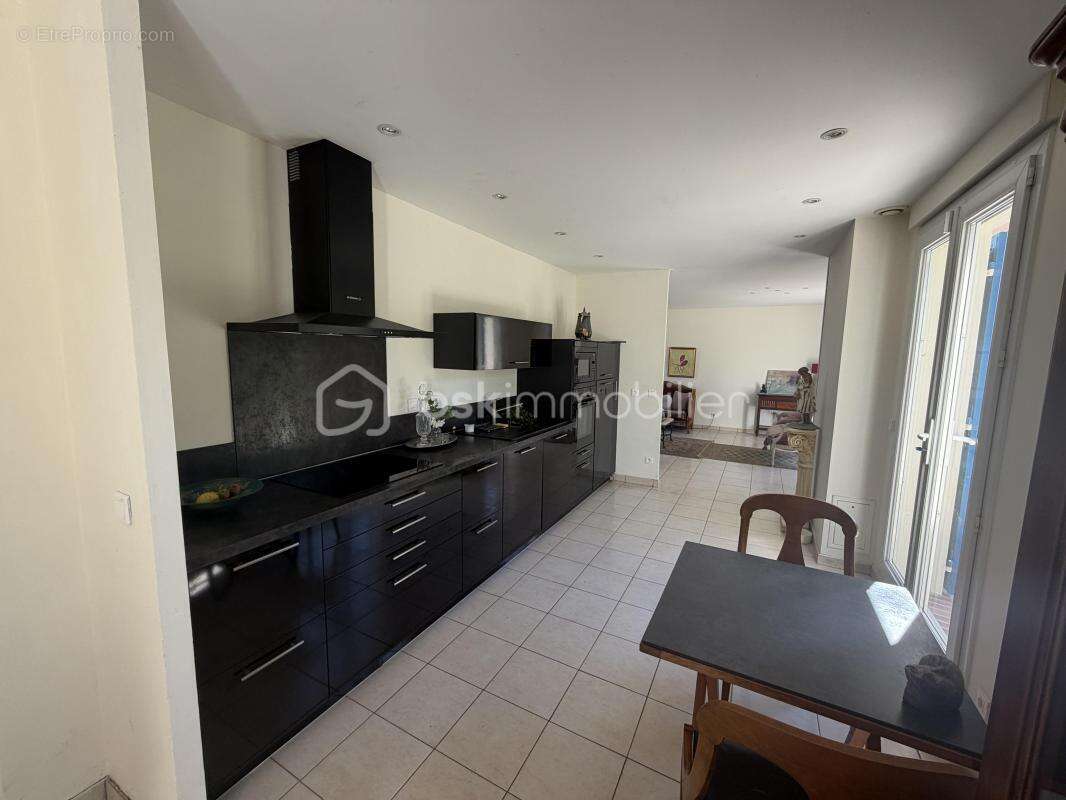 Maison à MAGNY-LE-HONGRE