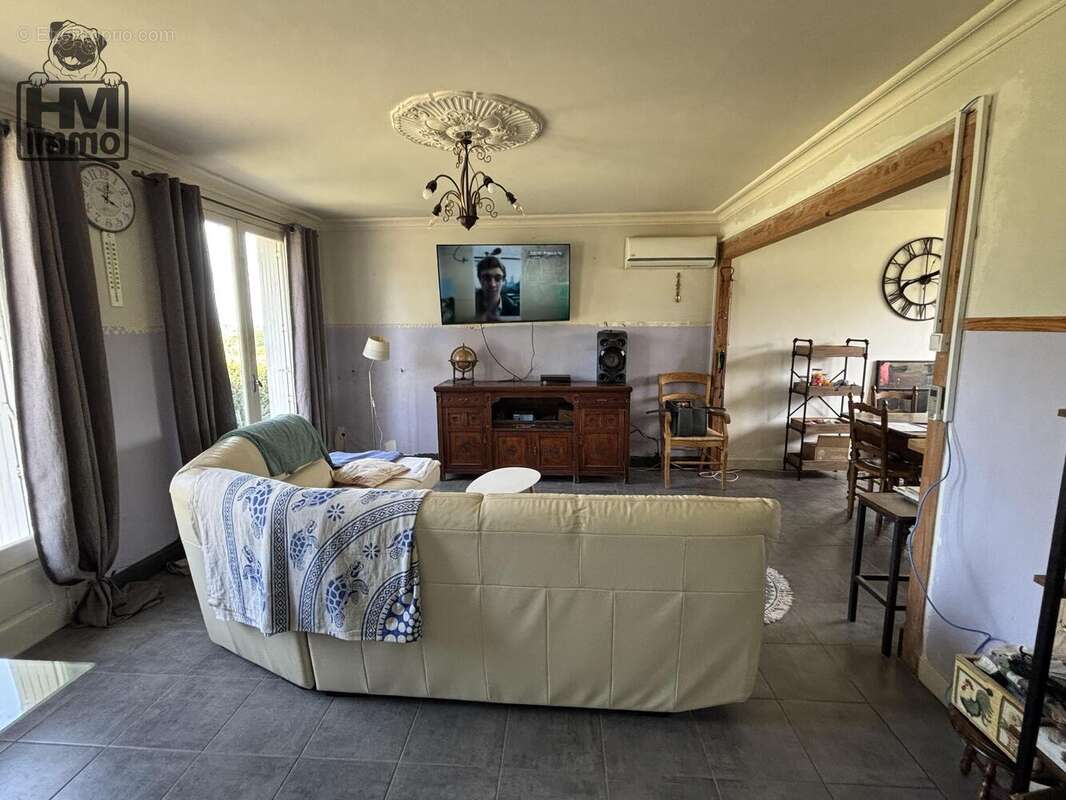 n°3 - Maison à ROCHECHOUART