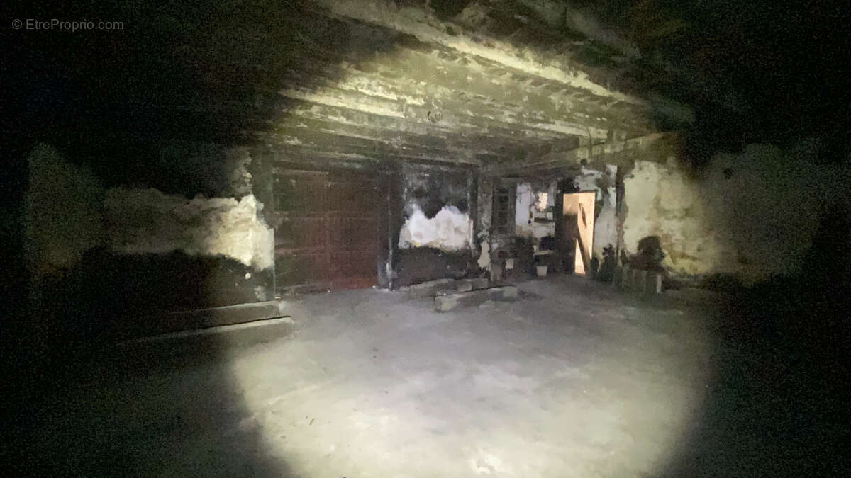 Maison à CHENAC-SAINT-SEURIN-D&#039;UZET