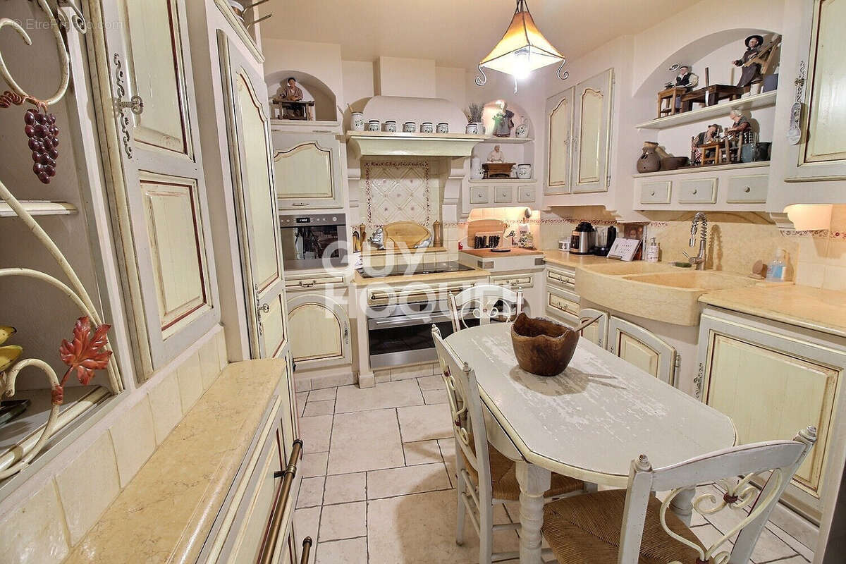 Maison à PUTEAUX
