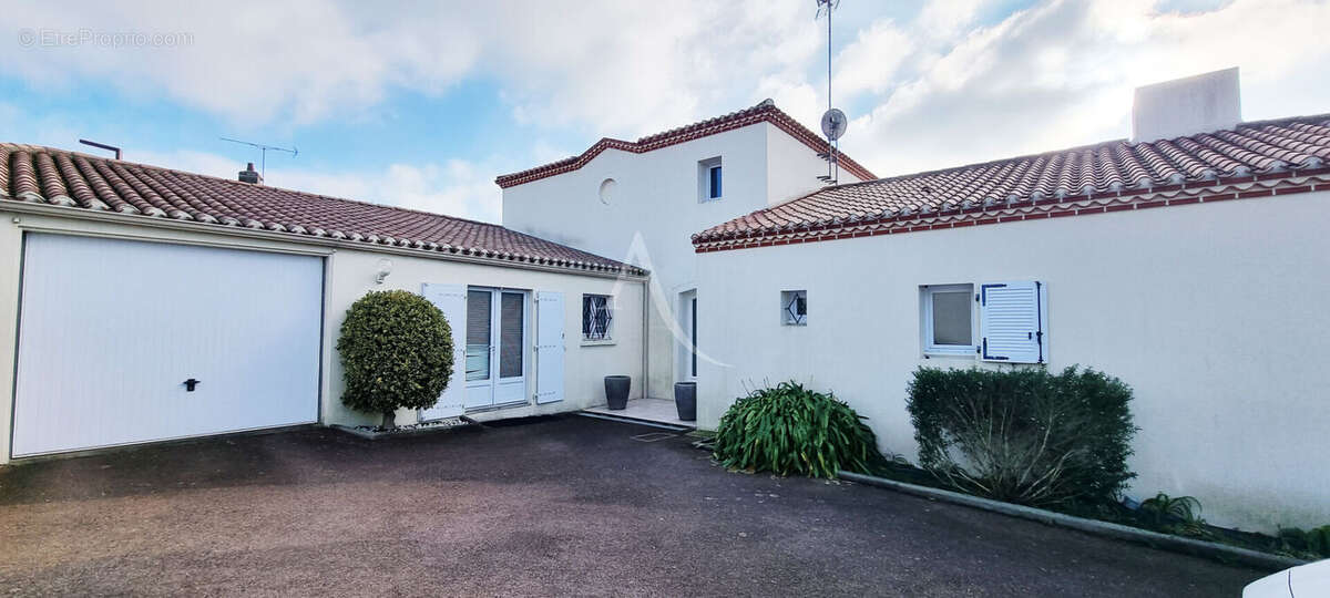 Maison à L&#039;AIGUILLON-SUR-VIE