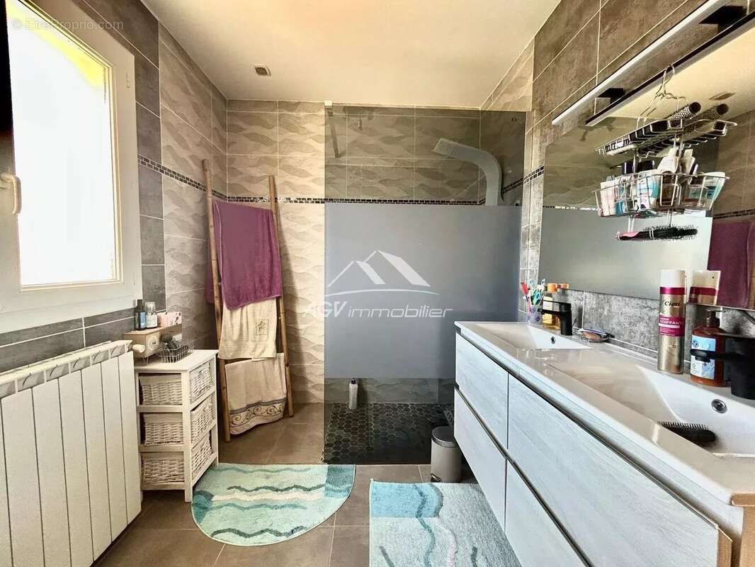 Maison à SAINT-MARTIN-DE-VALGALGUES