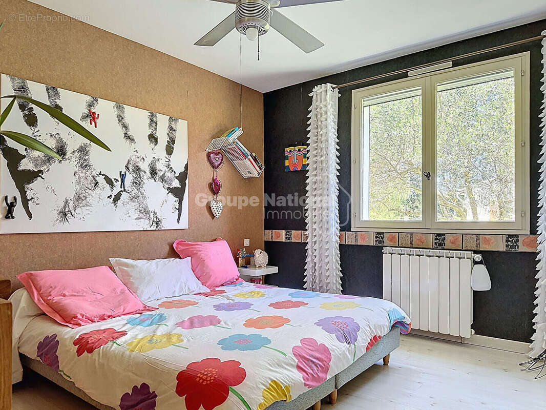 Maison à JONQUIERES-SAINT-VINCENT