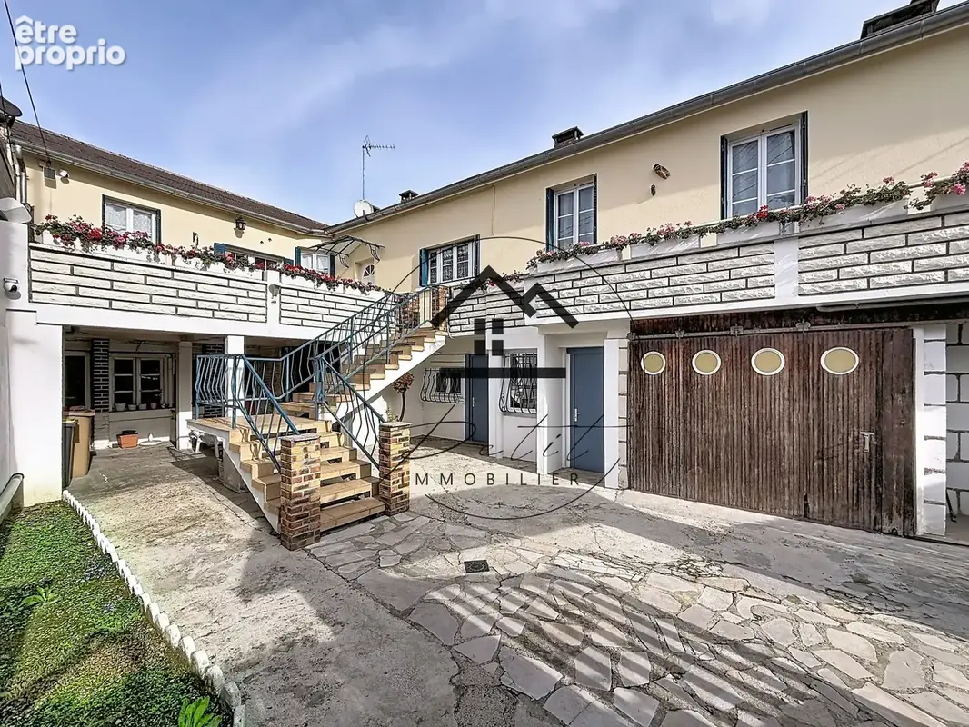 Montataire   maison individuelle avec terrasse et nombreuses dépendances - photo 2