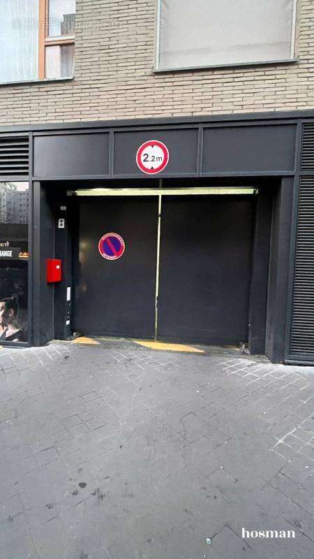 Parking à PARIS-19E