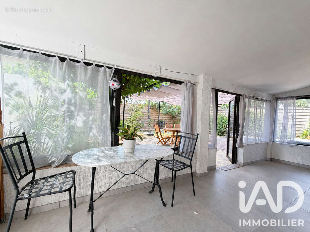 Maison 89 m² à Saint-Mamert-Du-Gard  - photo 8