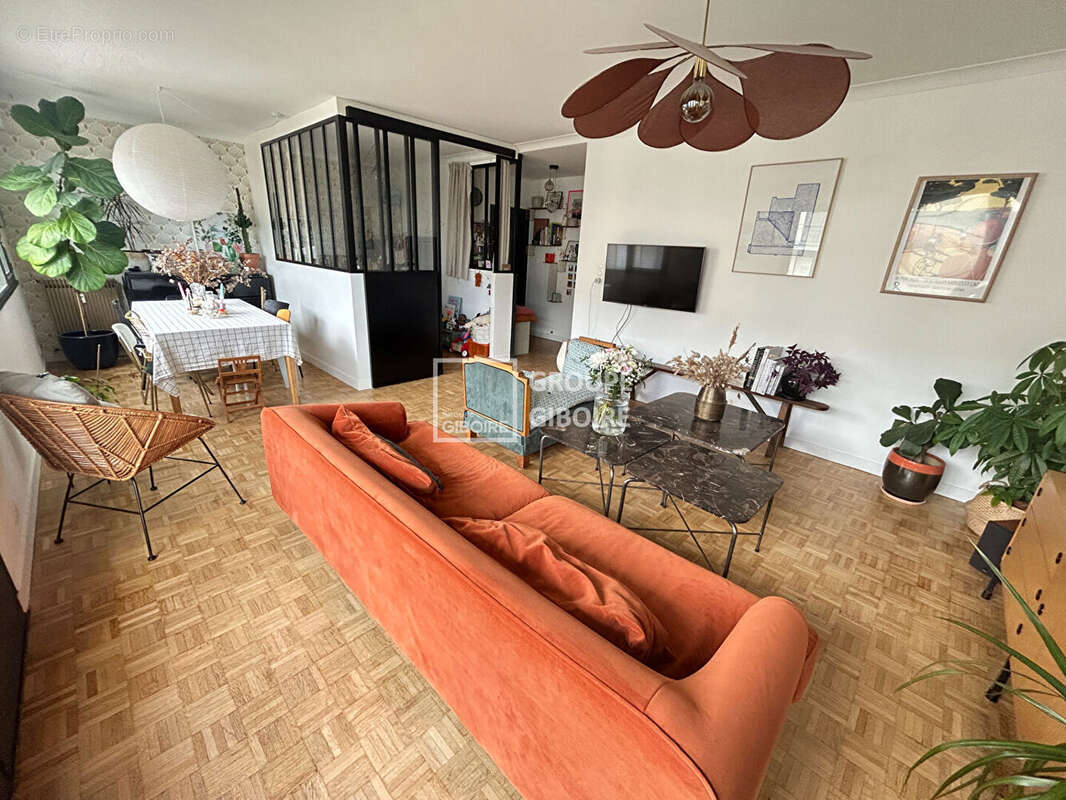 A VENDRE - Agence GIBOIRE - Rennes Thabor/Fougères - Appartement d'environ 102m²  avec balcon et garage fermé - photo 8