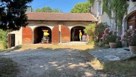Maison à L'ISLE-SUR-LA-SORGUE