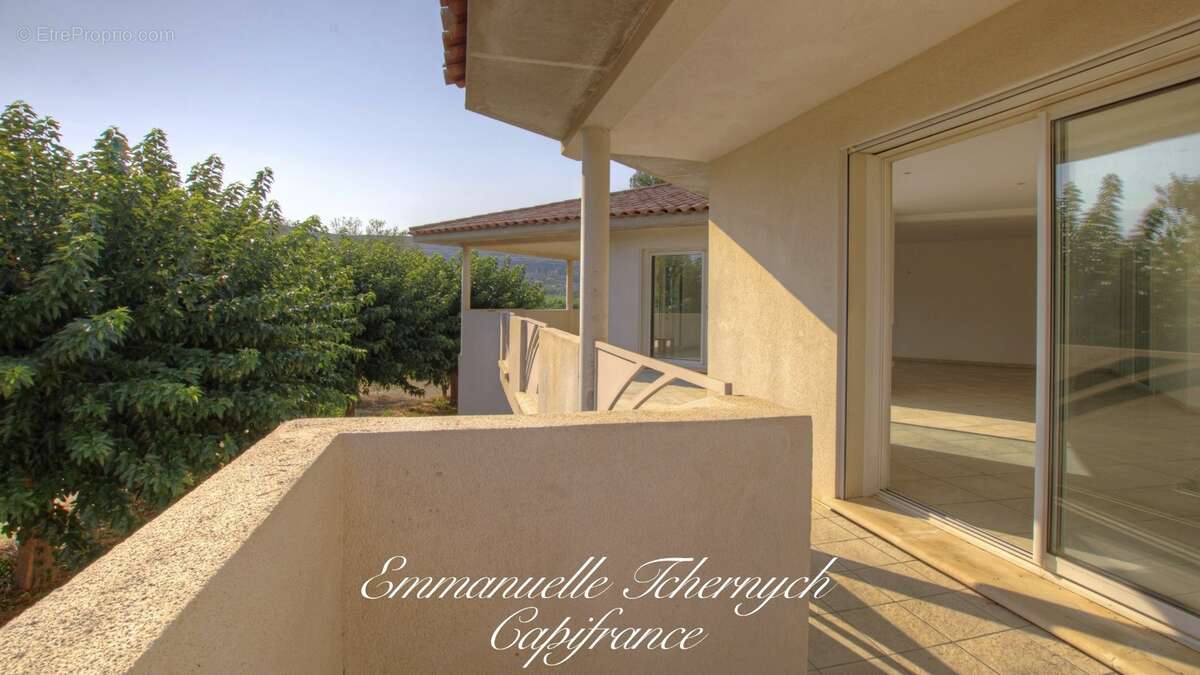 Maison à vendre Istres – Vue sur l’Étang de l’Olivier – Maison 143m² – Terrain 2 050 m² - photo 6