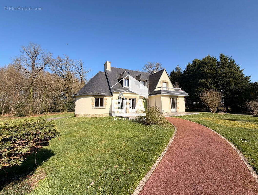 Maison à SAINT-M'HERVE