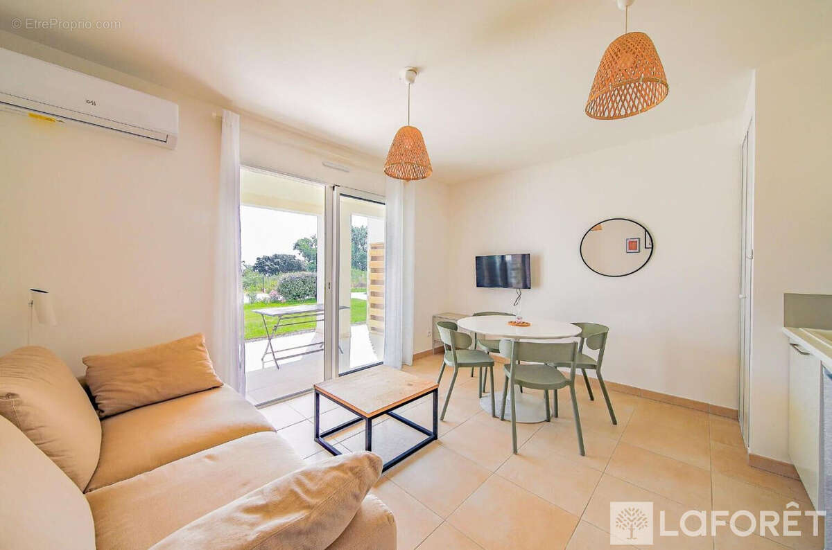 Appartement à LINGUIZZETTA