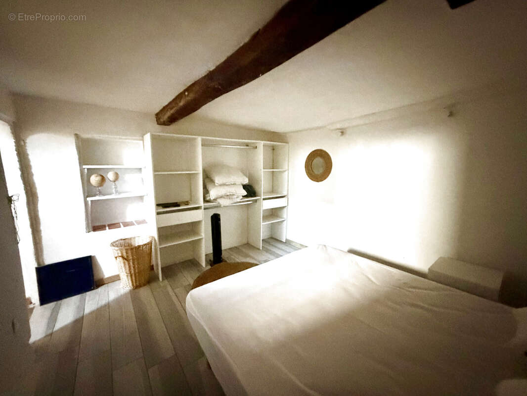 Appartement à AUPS