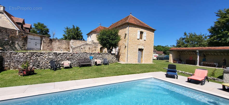 Magnifique maison en pierre restaurée avec piscine - photo 4